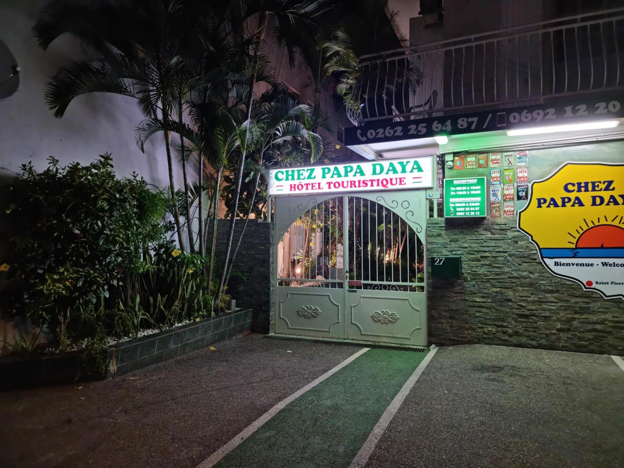 Hotel Chez Papa Daya سانت بيير المظهر الخارجي الصورة