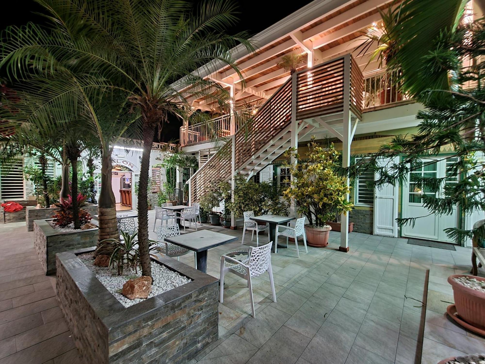Hotel Chez Papa Daya سانت بيير المظهر الخارجي الصورة